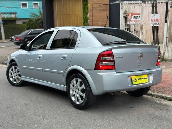 CHEVROLET ASTRA 2.0 MPFI ADVANTAGE 8V FLEX 4P MANUAL